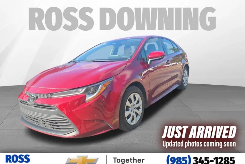2023 Toyota Corolla SE XLE photo 1