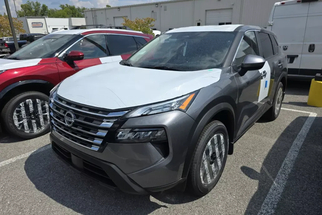 2026 Nissan Rogue SV photo 1