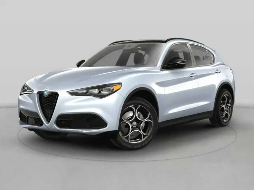 2025 Alfa Romeo Stelvio Base photo 1