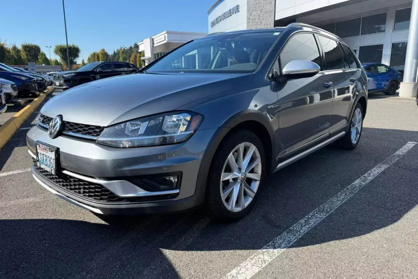 2018 Volkswagen Golf Alltrack TSI SE photo 1