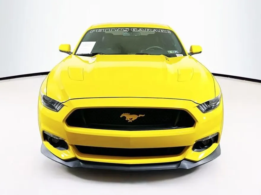 2016 Ford Mustang GT Premium photo 1