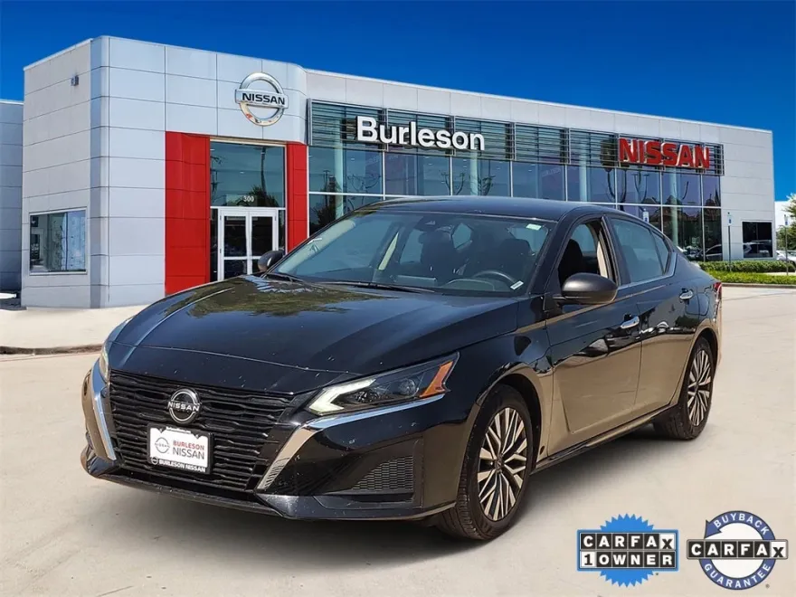 2024 Nissan Altima 2.5 SV photo 1