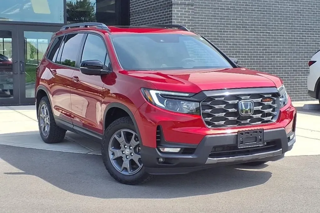 2024 Honda Passport TrailSport photo 1