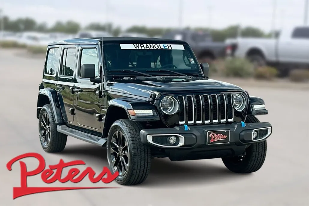 2023 Jeep Wrangler Sahara photo 1