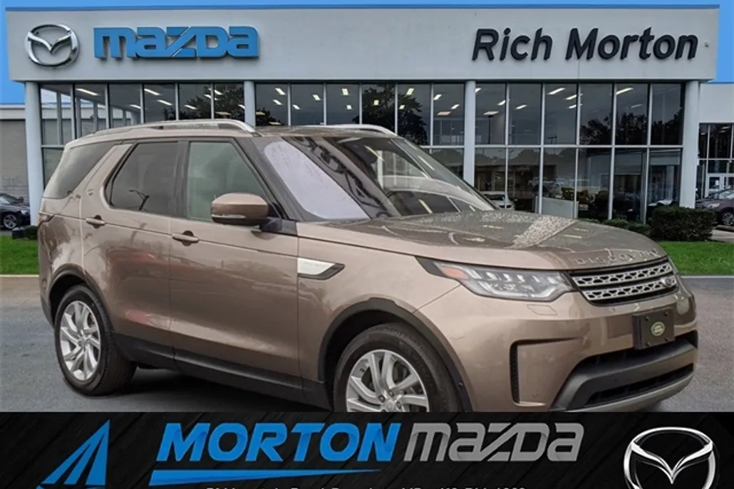 2017 Land Rover Discovery HSE photo 1