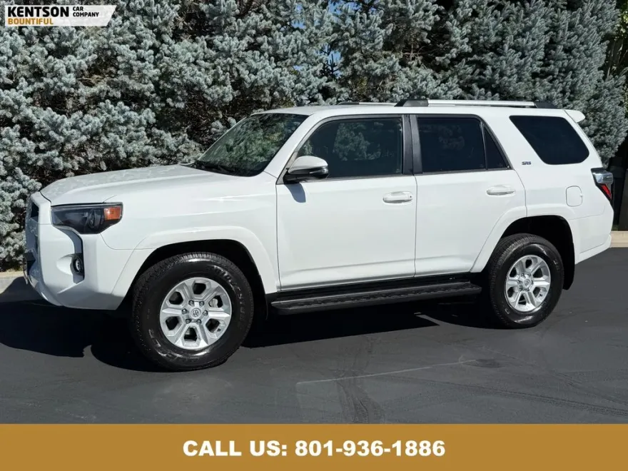 2024 Toyota 4Runner SR5 Premium photo 1