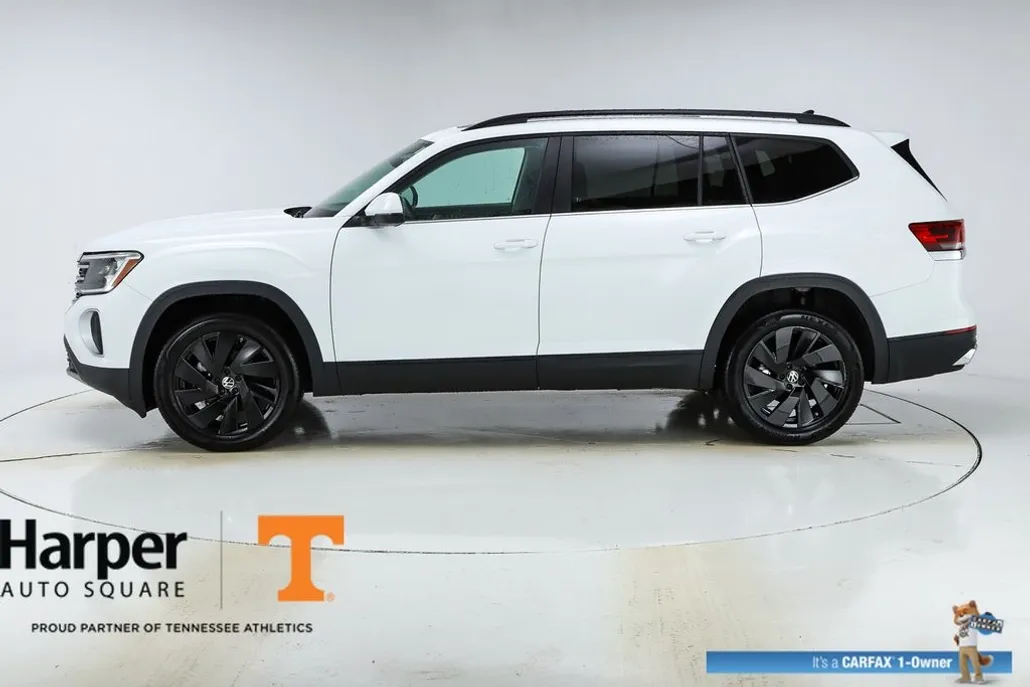 2024 Volkswagen Atlas SE Technology photo 1