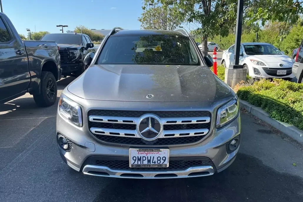 2022 Mercedes Benz GLB 250 4MATIC photo 1