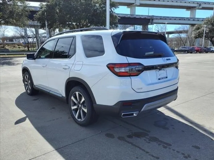 2025 Honda Pilot Elite photo 1