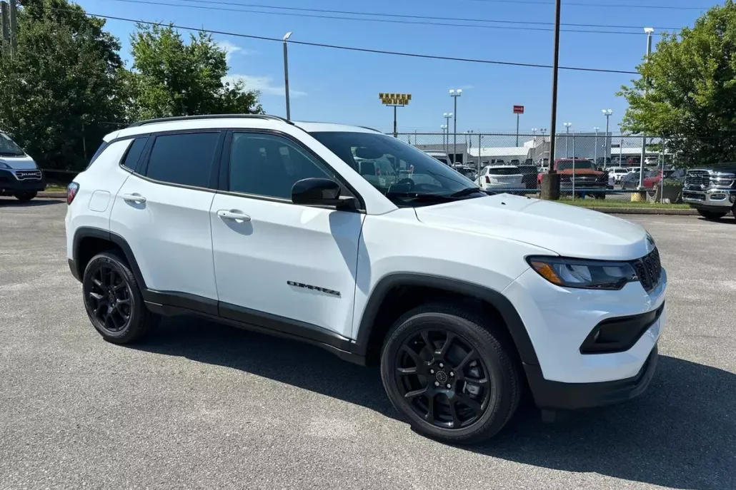 2025 Jeep Compass Latitude photo 1