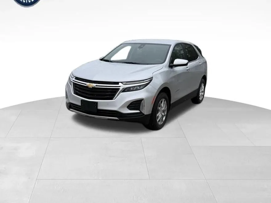 2022 Chevrolet Equinox LT photo 1