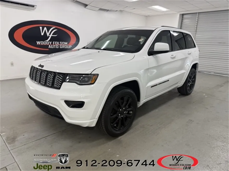 2022 Jeep Cherokee Laredo X photo 1