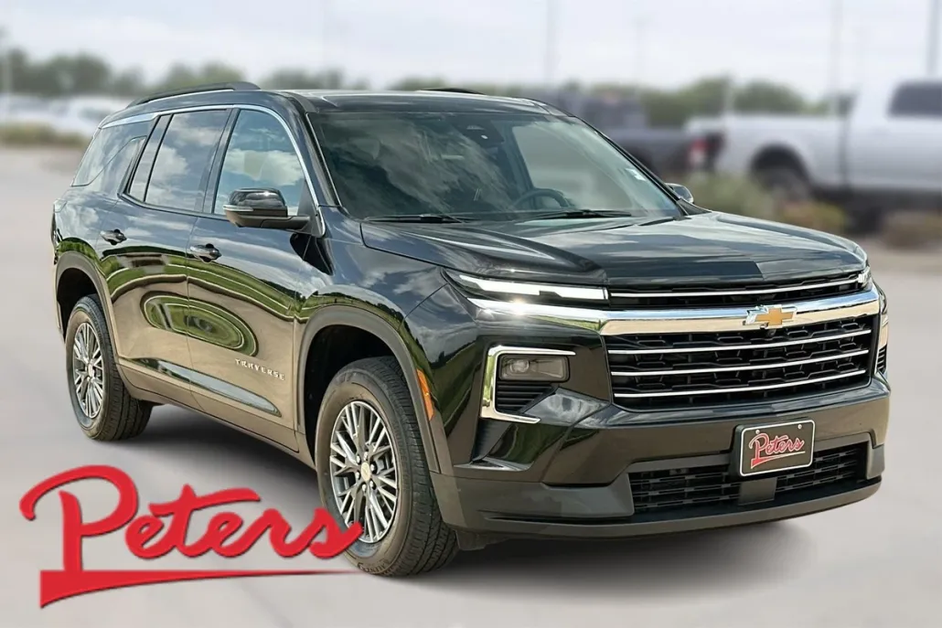 2024 Chevrolet Traverse 2LT photo 1