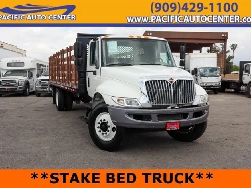 2019 International MA025 DuraStar 4300 photo 1