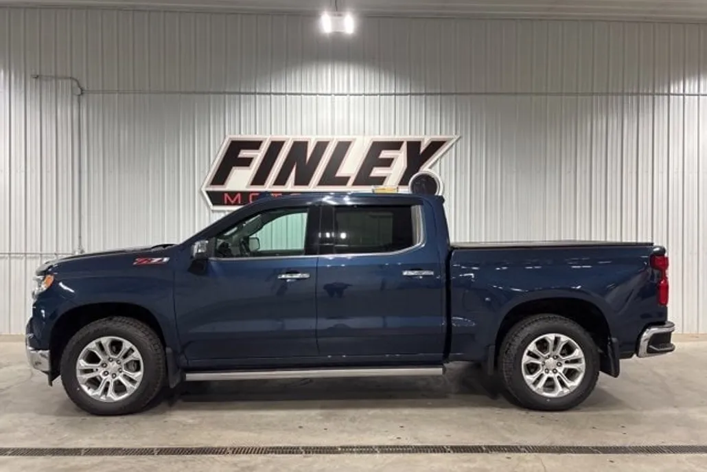 2022 Chevrolet Silverado 1500 LTZ photo 1