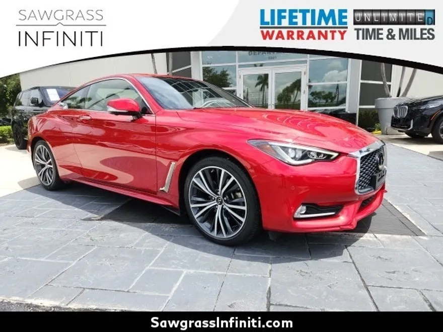 2022 Infiniti Q60 Luxe Coupe photo 1