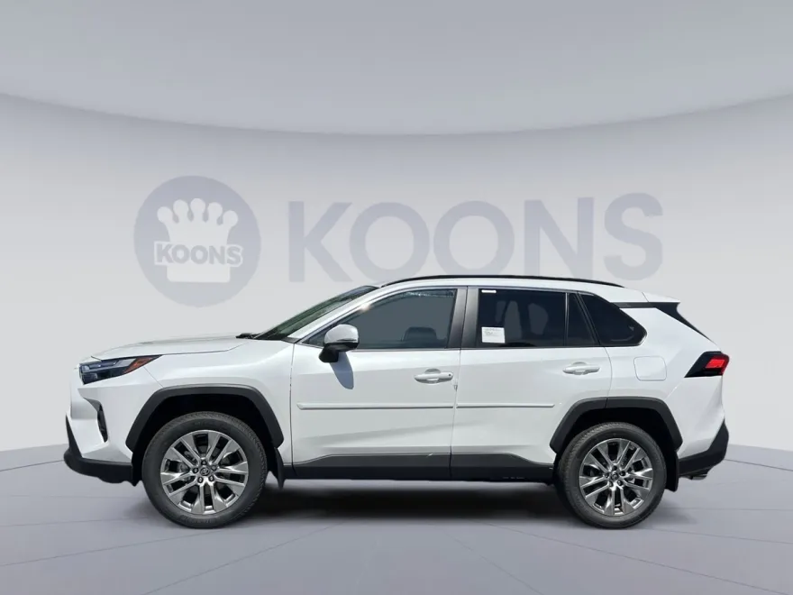 2025 Toyota RAV4 XLE Premium photo 1