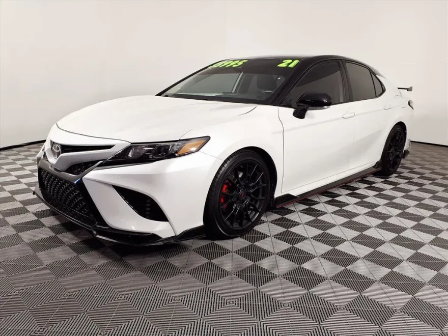 2021 Toyota Camry Base photo 1