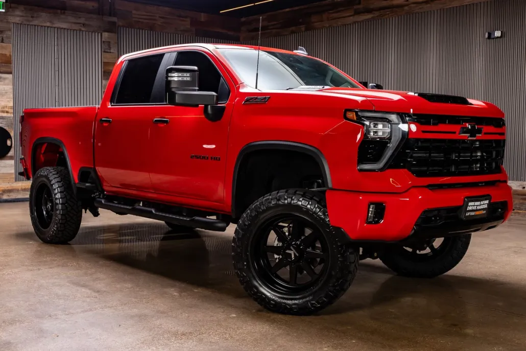 2024 Chevrolet Silverado 2500HD LT photo 1