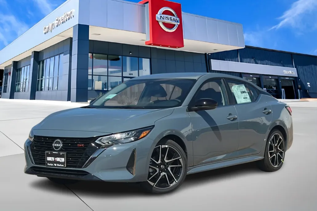 2025 Nissan Sentra SR photo 1