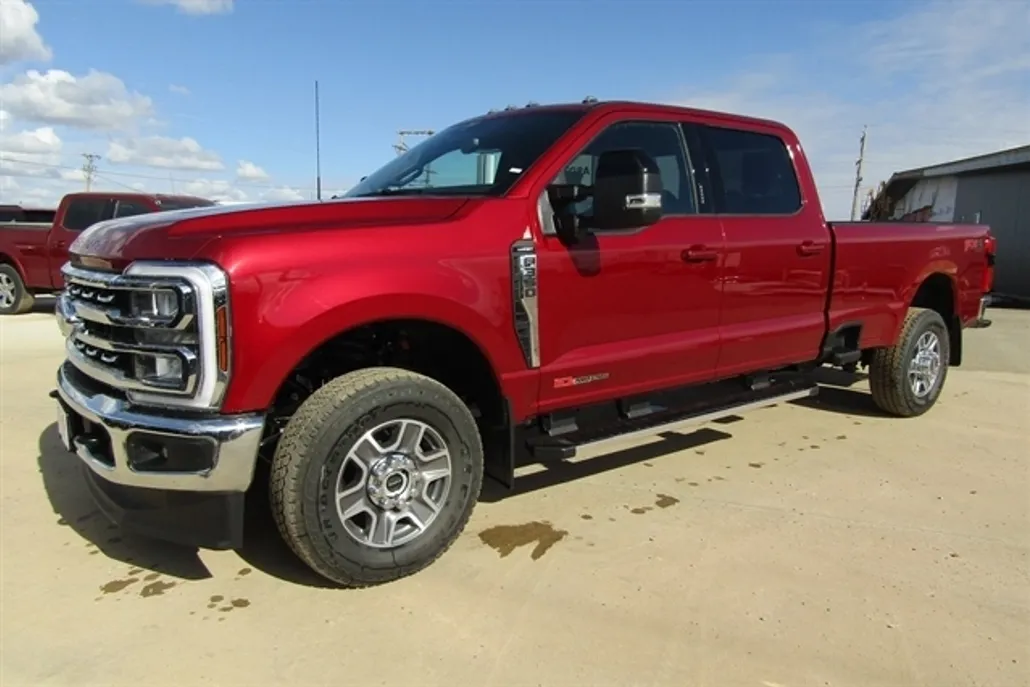 2026 Ford F-350 Lariat photo 1