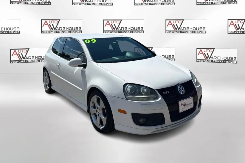 2009 Volkswagen Golf GTI Base photo 1