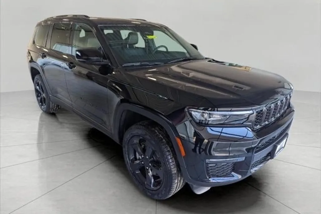 2025 Jeep Grand Cherokee Limited photo 1