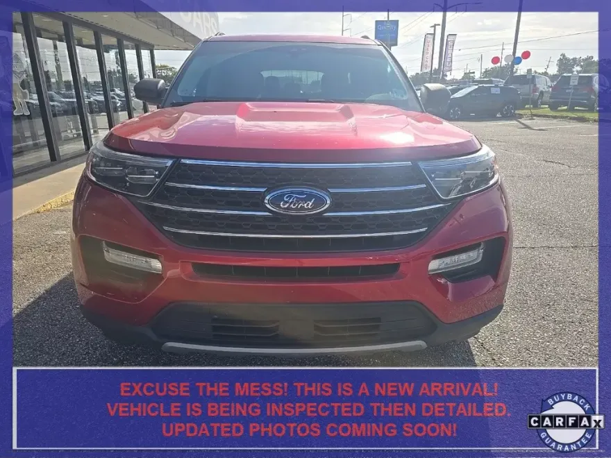 2020 Ford Explorer XLT photo 1