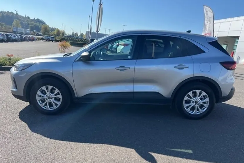 2024 Ford Escape Active photo 1