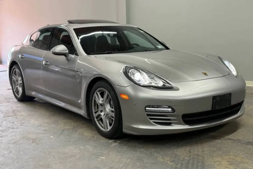 2011 Porsche Panamera Base photo 1