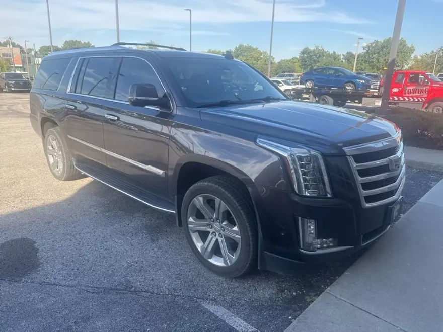 2017 Cadillac Escalade ESV Premium Luxury photo 1