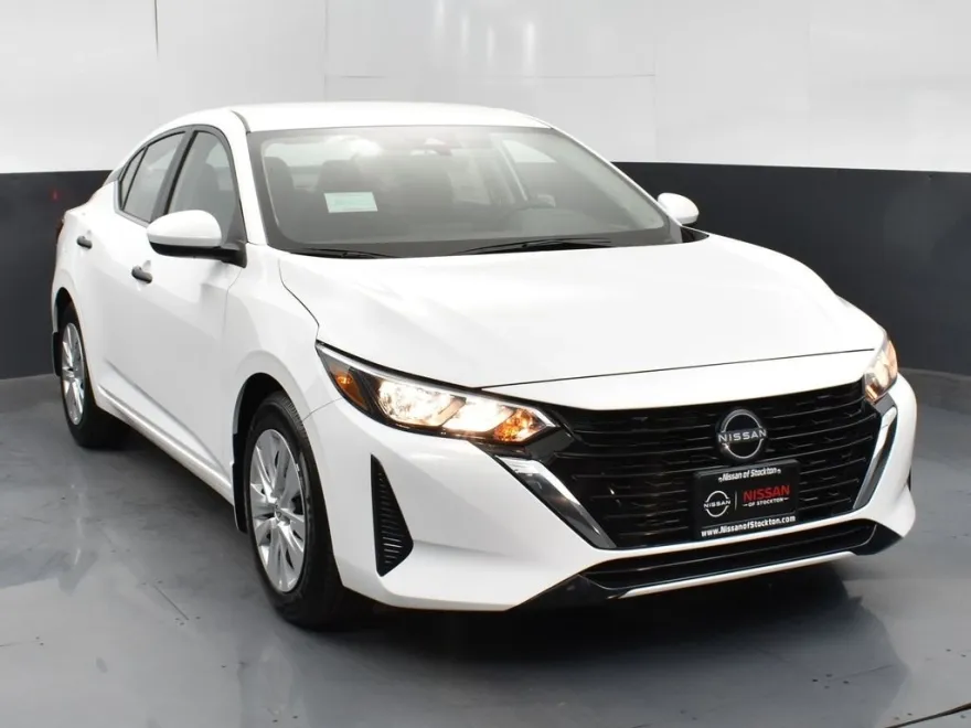 2025 Nissan Sentra S photo 1
