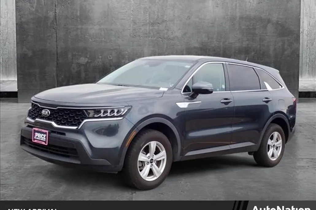 2021 Kia Sorento LX photo 1