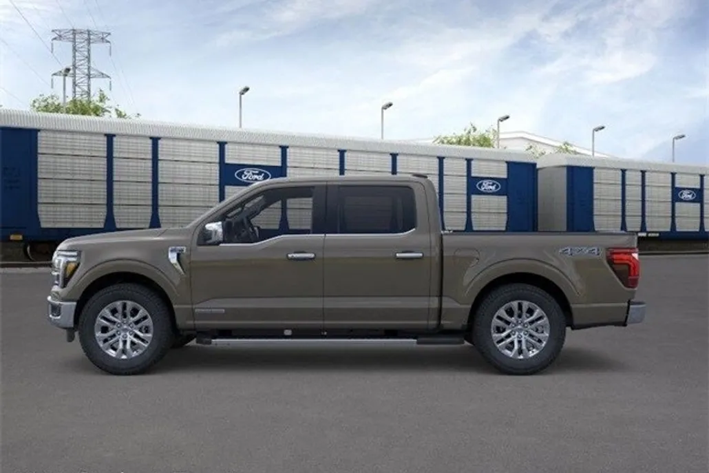 2025 Ford F-150 Lariat photo 1