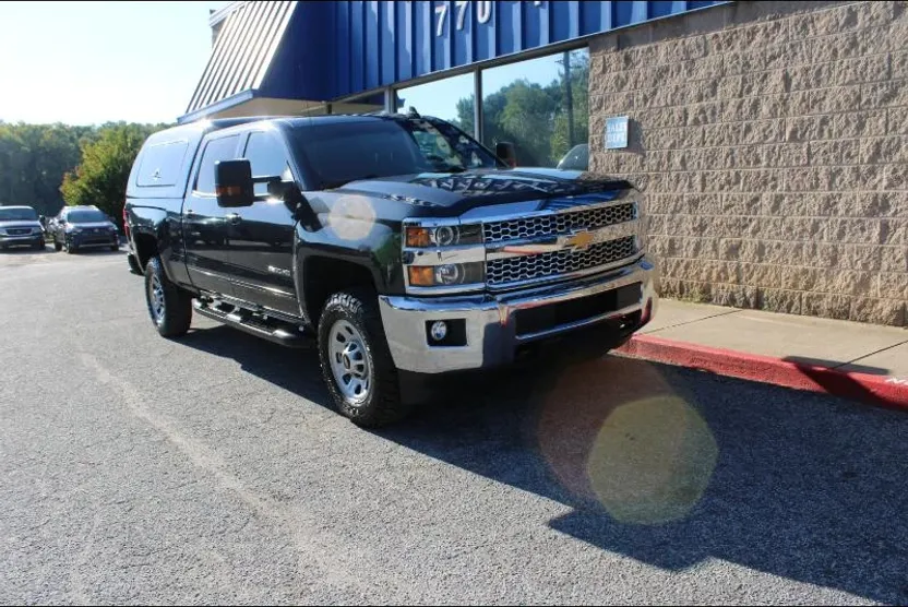 2019 Chevrolet Silverado 2500HD LT photo 1