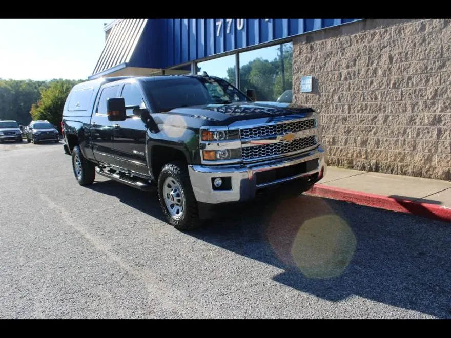 2019 Chevrolet Silverado 2500HD LT photo 1