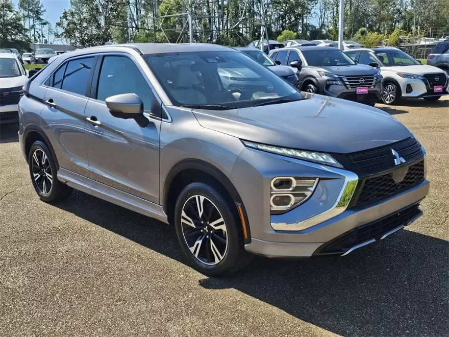 2023 Mitsubishi Eclipse Cross SE photo 1