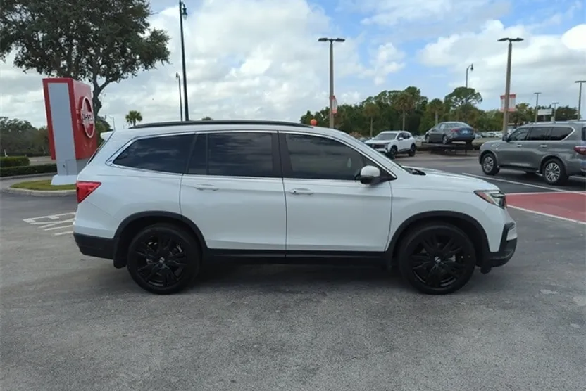 2021 Honda Pilot Special Edition photo 1