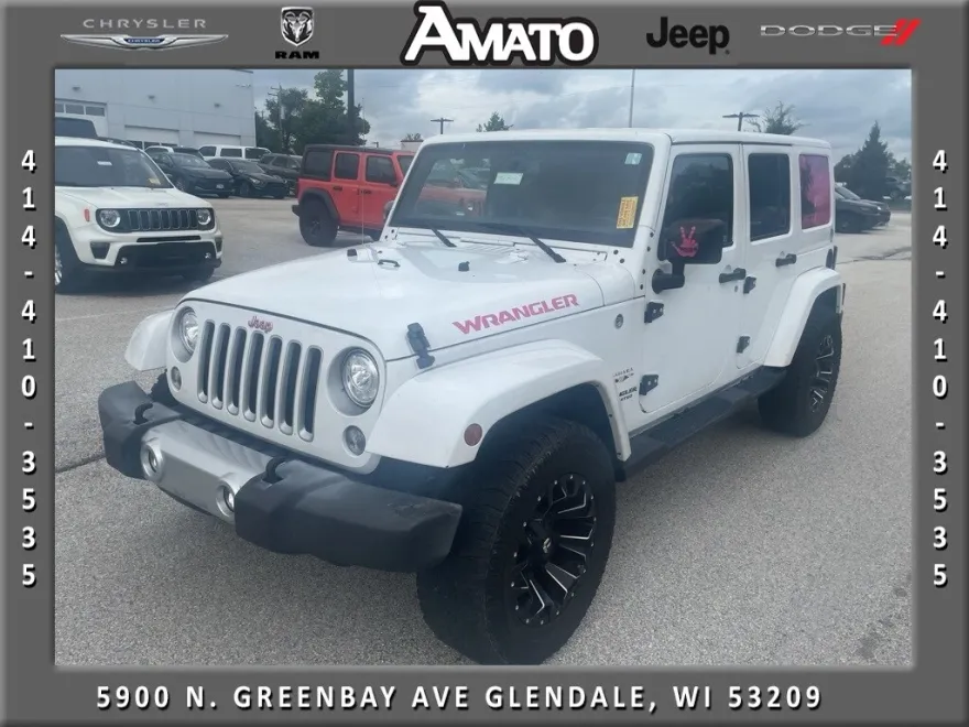 2017 Jeep Wrangler Unlimited Sahara photo 1