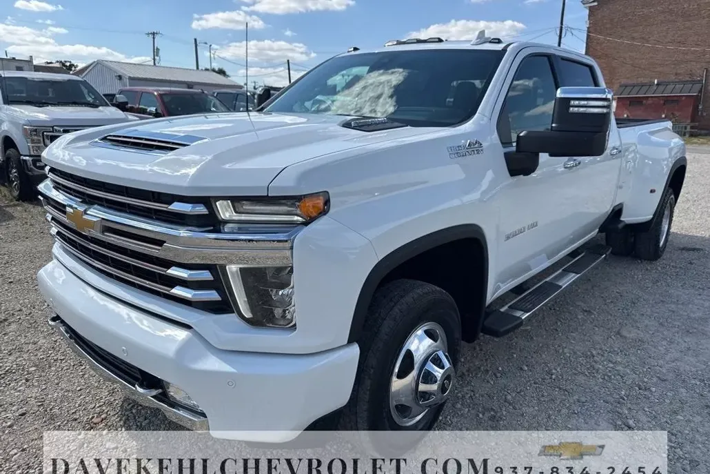 2021 Chevrolet Silverado 3500HD High Country photo 1