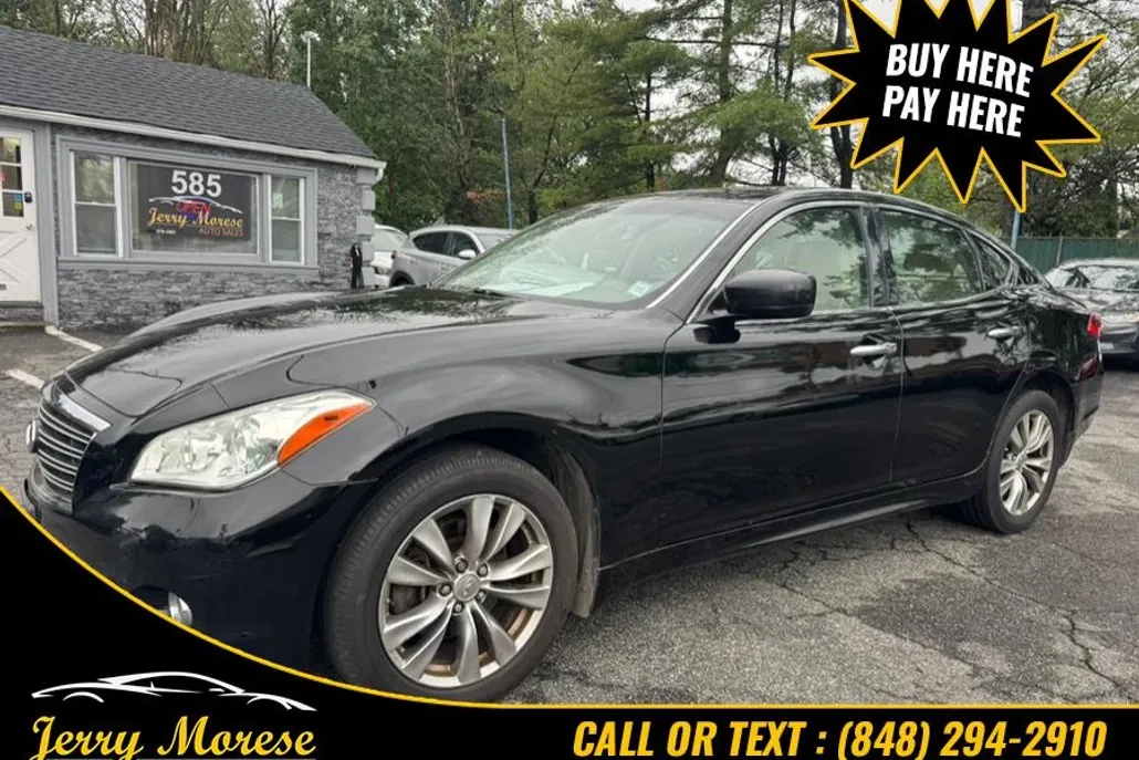 2012 Infiniti M37 photo 1