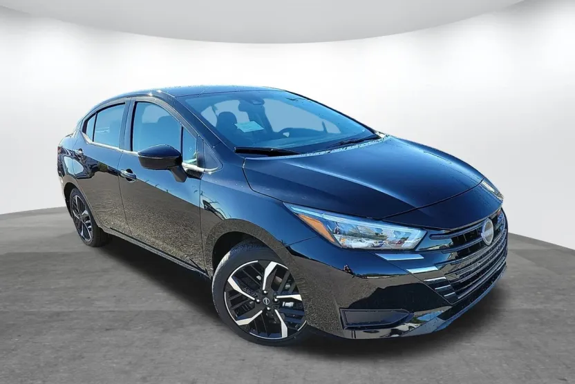 2025 Nissan Versa SR photo 1