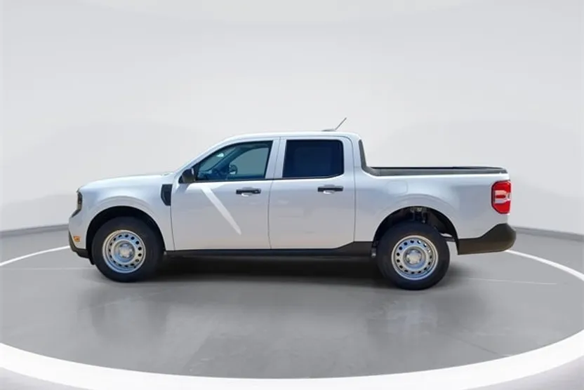 2025 Ford Maverick XL photo 1