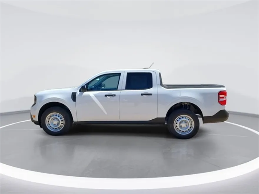 2025 Ford Maverick XL photo 1