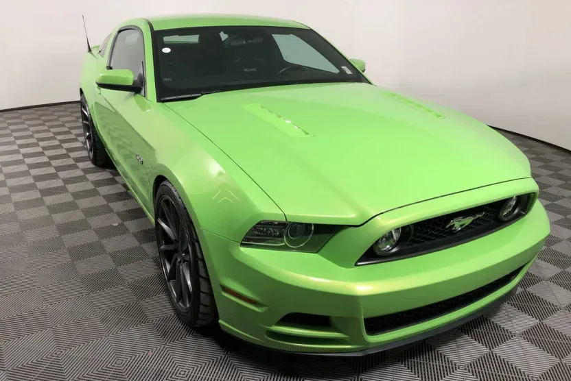 2013 Ford Mustang GT photo 1