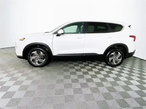 2021 Hyundai Santa Fe SE photo 4