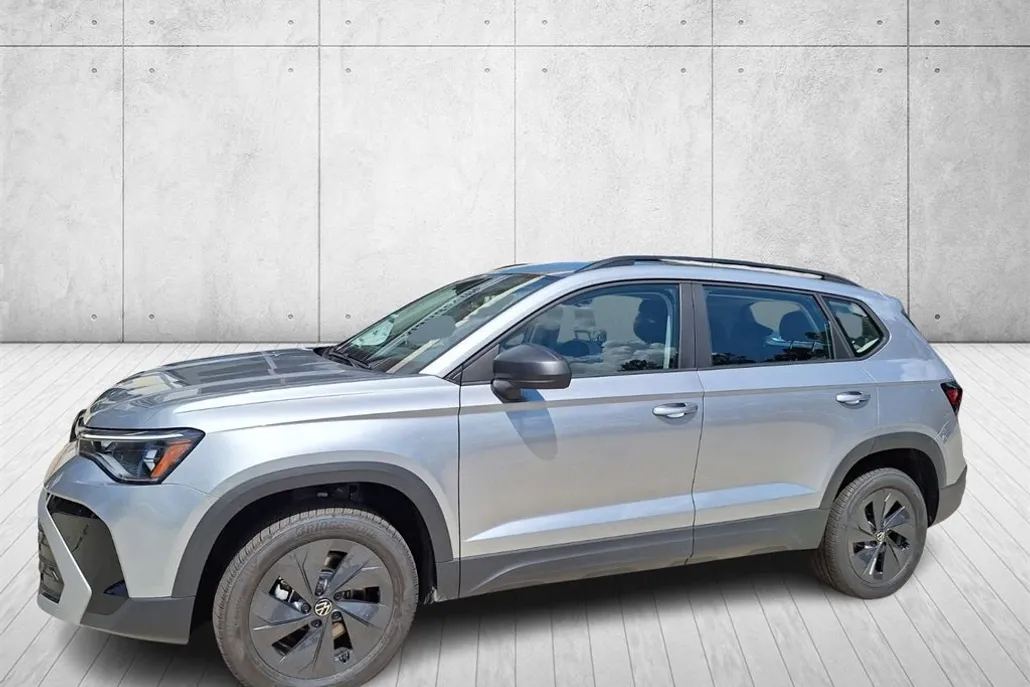 2025 Volkswagen Taos S photo 1