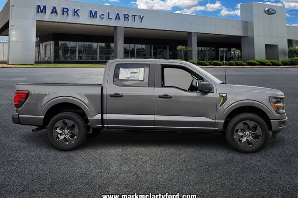 2025 Ford F-150 STX photo 1