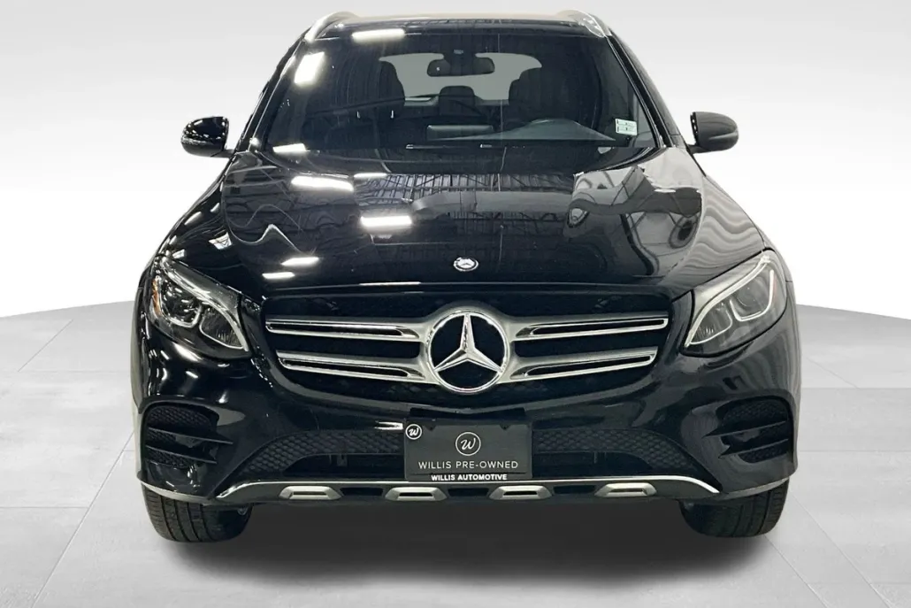 2017 Mercedes Benz GLC 300 photo 1