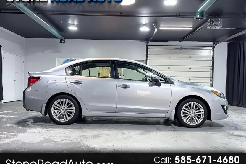 2015 Subaru Impreza 2.0i Limited photo 1